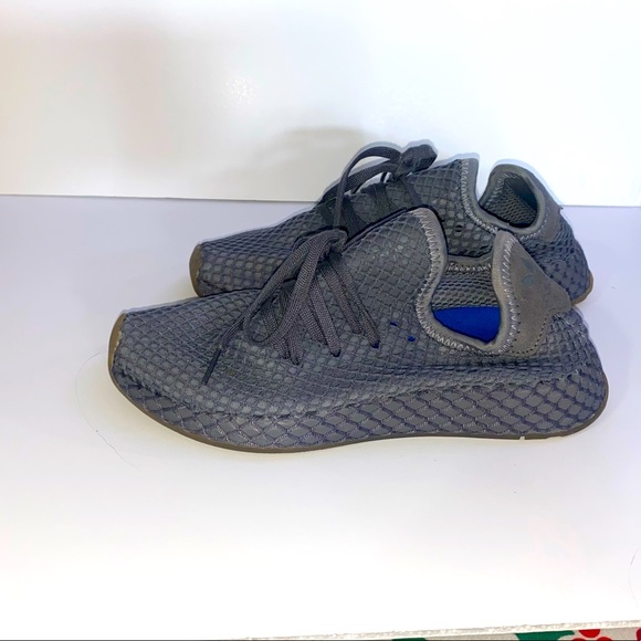 Adidas size Y4 - Picture 1 of 2